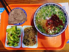-伊穆祥牛肉面总店·清真