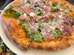 -WOLFGANG PUCK KITCHEN & BAR(迪士尼小镇店)