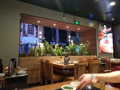 -潮火锅·麻辣牛肉火锅(观音桥方圆·LIVE店)