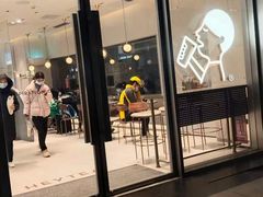 门面-喜茶(广州中山六路店)