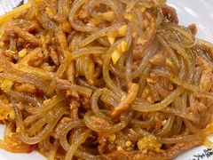 泡菜苕粉肉丝-椒香川流不息川菜馆(二七北路店)