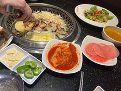 -木槿花韩式炭烤·熟成肉工坊(孙文东路店)