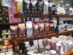 零售区-星巴克臻选(广州太古汇店)