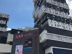 -资和信百货商场