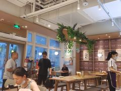 大堂-必胜客(WOW昙华林店)