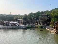 -茅山东方盐湖城景区