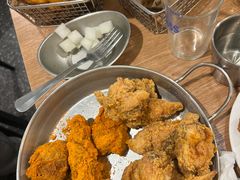 -BHC炸鸡(明洞总店)