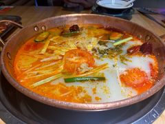 酸辣锅底-洱火云南酸菜牛肉火锅(石景山当代商城店)