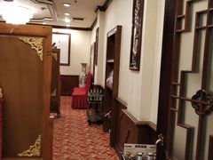 -九花山烤鸭店