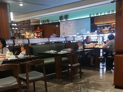 -东方红海鲜百汇(国际大厦店)