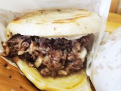 精品火烧-闫家驴肉老店(华电一校店)