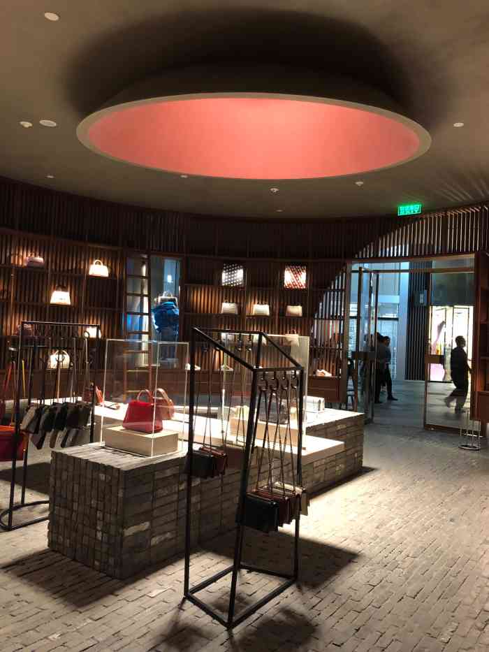 valextra(成都远洋太古里店)-"valextra 传说中的意大利爱马仕!