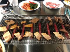 -马路牙子地桌烤肉(工体店)