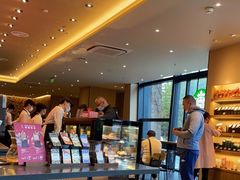 -星巴克臻选(上海长风大悦城店)