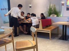 -蜜桃餐厅·伴山(绿宝广场店)