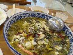 -美顺香食府鱼头老店(雪野湖店)