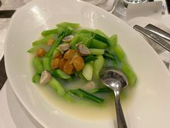 白灼芥兰-Yan Ting 宴庭中餐厅(上海静安瑞吉酒店)