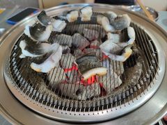 -围炉肉舍•炭烤活鳗•丹东海鲜烤肉(步行街店)