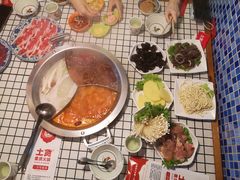 -山悦里 山野·鲜火锅(罗斯福广场店)