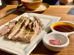 手抓羊肉半斤-贯贯吉·清真餐厅(浙江中路店)