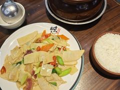 -民间瓦缸煨汤館(嵩山路店)