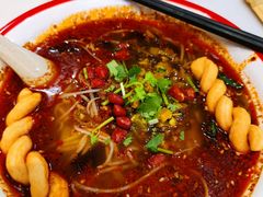 酸菜米线-子午路张记肉夹馍(小寨西路店)