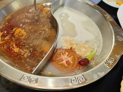 -重庆小天鹅火锅(中商广场店)