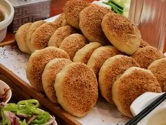 -红栌温泉山庄生态美食餐厅