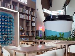 -抱抱地球咖啡馆(国家海洋博物馆店)