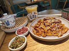 -潮粥荟·潮汕砂锅粥(朝阳大悦城店)