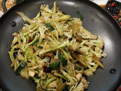 -老板很二(吉大店)