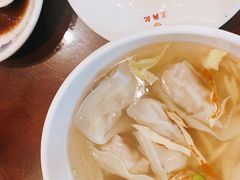 鸡汤三鲜馄饨-王興記(中山路店)