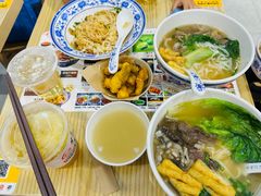 -甘掌门·化州驰名牛杂粉(越秀店)