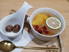 蔓越莓桃胶银耳-炖物24章·顺时轻养茶(杭州大厦店)