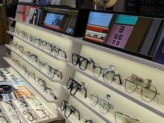 -爱视眸Eyeblling眼镜·依视路·蔡司镜片折扣店(百联南方商城购物中心)