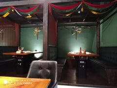 大堂-肉魁屋·烧肉·烧鸟·酒场(高新店)