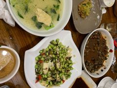 -芦茨金富饭庄·25年老字号·专做稻草鸡