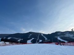 -鳌山滑雪度假区