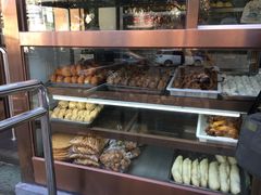 面包甜点陈列柜-老回回饺子馆(海洋馆店)