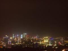-全季酒店(重庆李子坝牛角沱地铁站店)