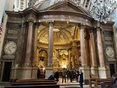 -皮拉尔圣母圣殿主教座堂