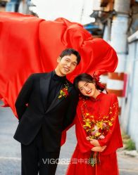 -雪中彩影婚纱摄影·微光艺术中心