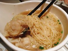 -新大咀港式茶餐厅(宝山万达店)