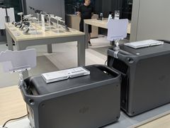 -DJI大疆(深圳华强北曼哈授权体验店)