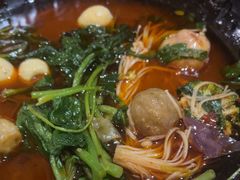 -万记麻辣烫国展总店
