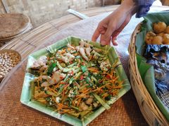 -傣家寨花园主题餐厅