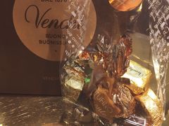 -VENCHI 闻绮(北京国贸商城店)