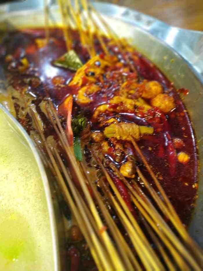 小树林串串香(丁白路店)-"就在吉祥诚信商业街的一家串串店,楼下的串.