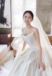 -LANYI COUTURE高级婚纱礼服改衣店