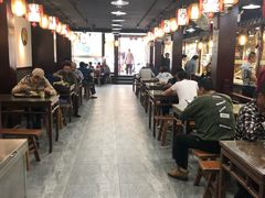 大堂-俏吧零食量贩